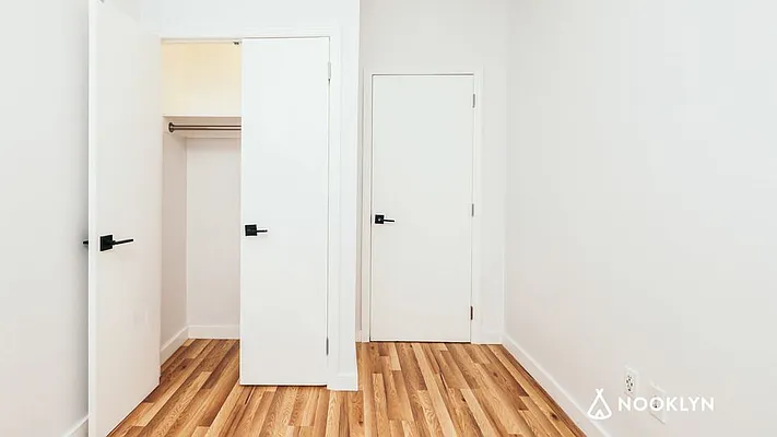 Rented by Nooklyn NYC LLC | media 24