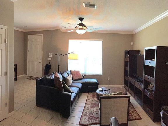 4th image of 4662 67th Ave N