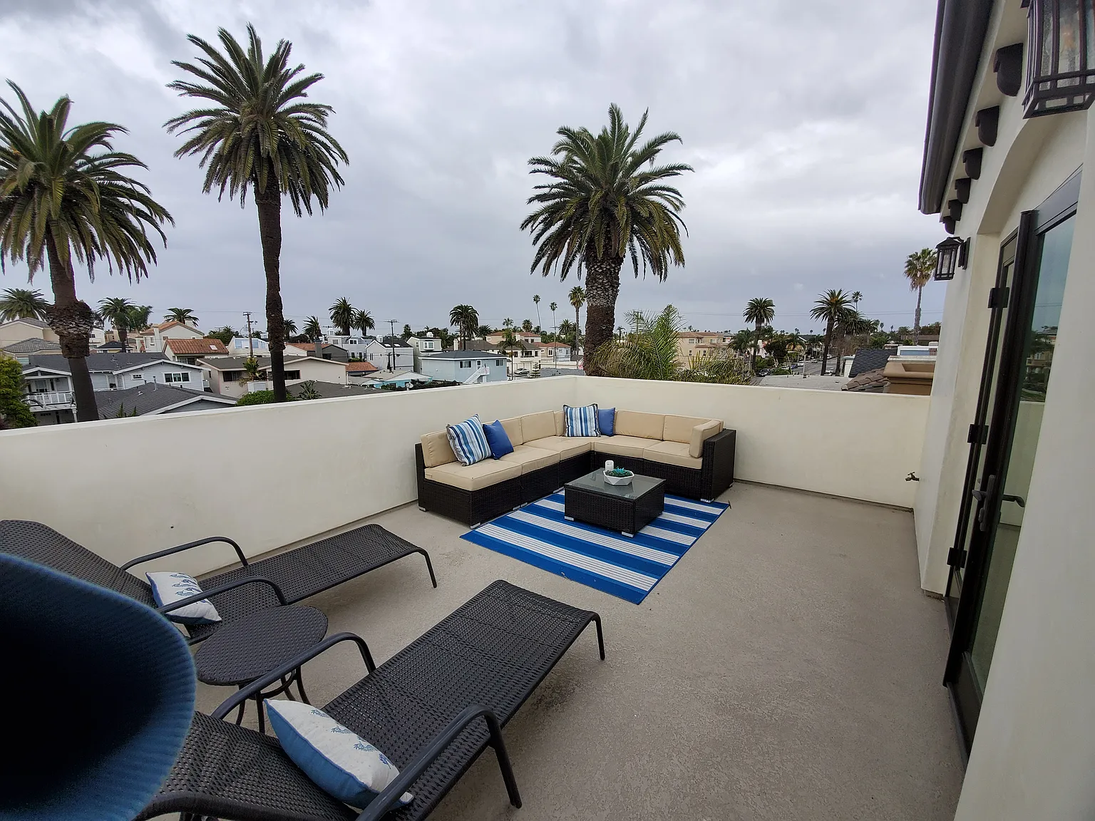 3 bed, 3.5 bath, 2850 sqft, $10,500 — Photo 4