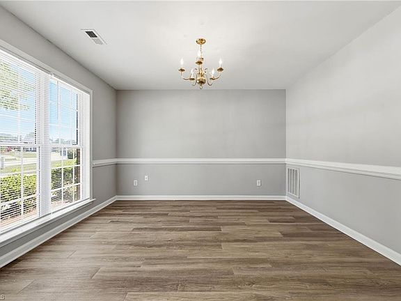 5th image of 4002 Auburn Hills Dr