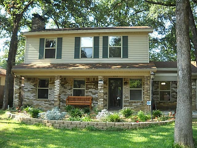 1st image of 313 Lakevista S