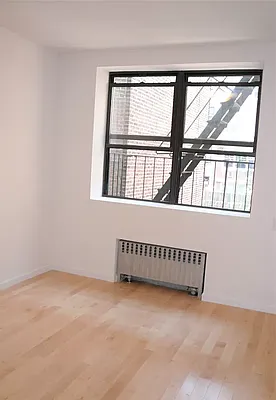 Rented by Green Line Realty | media 14