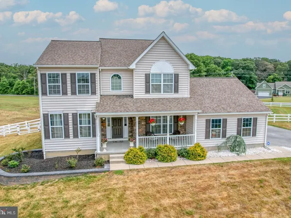 398 Sunrise Dr, Clayton, DE 19938