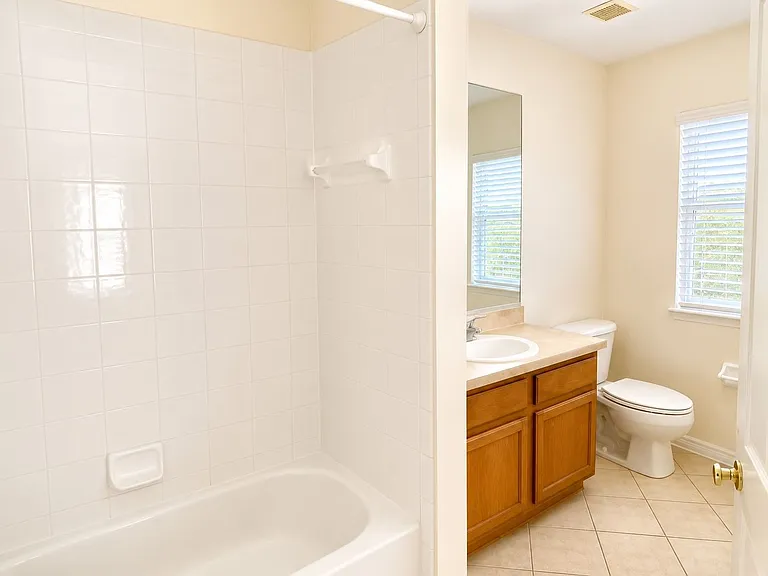 1460 Equinox Cir — Photo 15