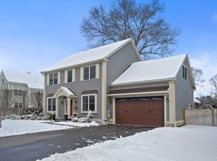 9 Claflin Rd, Wellesley, MA 02482