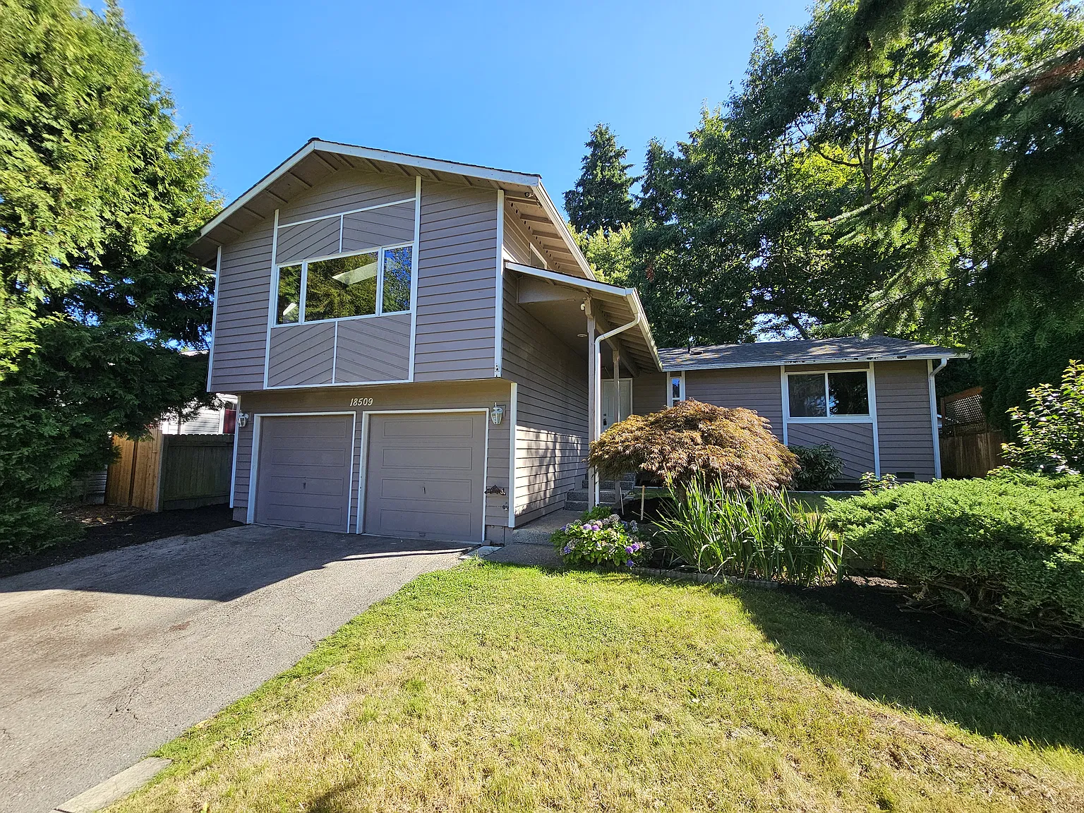 4 bed, 1828 sqft, $3,500 — Photo 1
