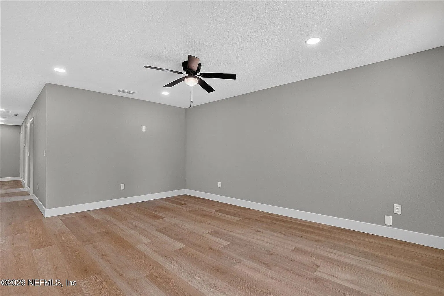 4 bed, 1200 sqft, $1,700 — Photo 4