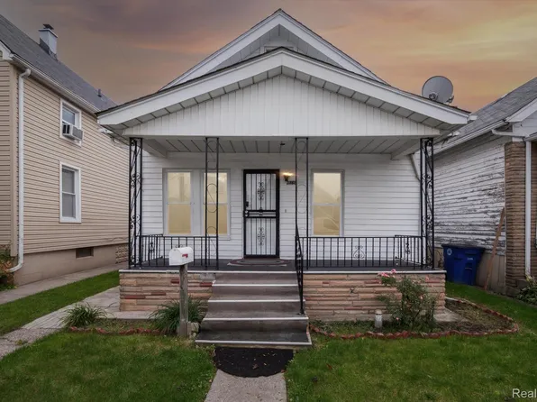 3868 Doremus St, Hamtramck, MI 48212