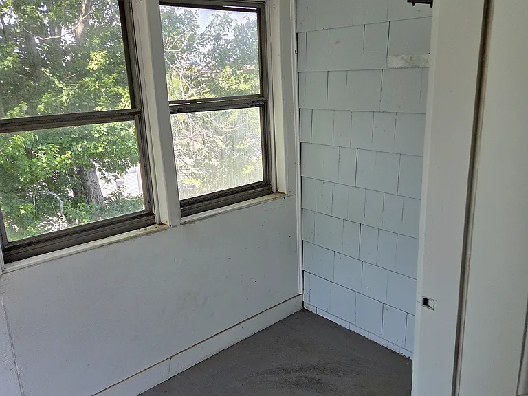 17 Clinton Ave #3 — Photo 19