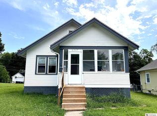 4717 N 39th St, Omaha, NE 68111