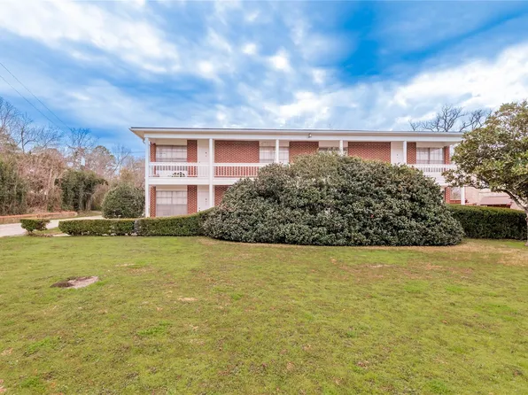 1917 20th St APT 1, Huntsville, TX 77340