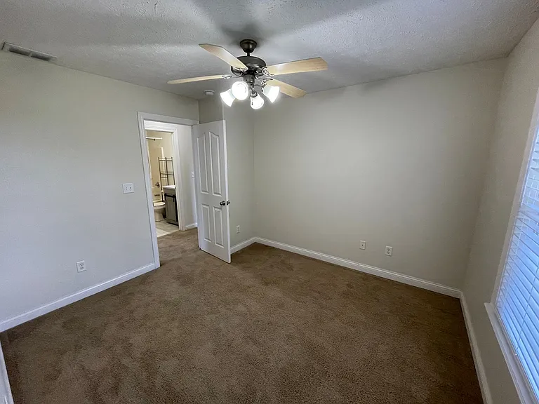 1417 Shining Armor Ln — Photo 10
