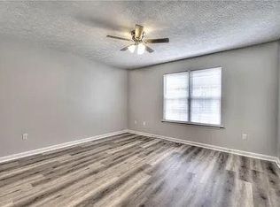 86 Point Place Dr, Cartersville, GA 30120