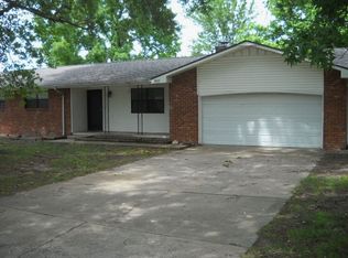 3833 Ridge Dr, Joplin, MO 64801