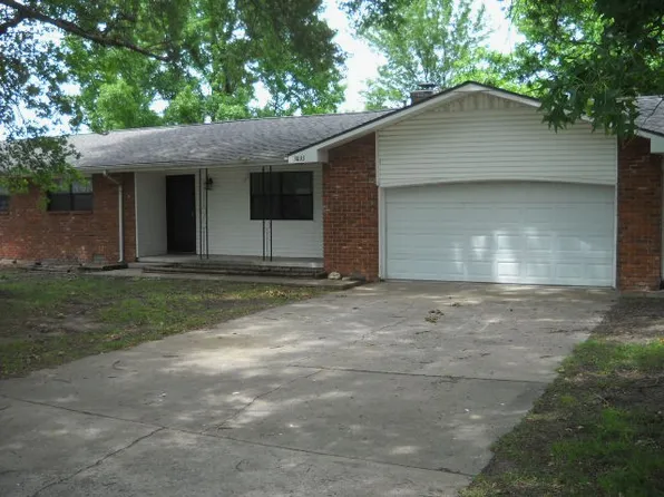 3833 Ridge Dr, Joplin, MO 64801
