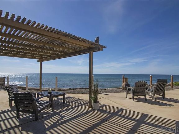 3rd image of 1466-74 Pescadero Dr