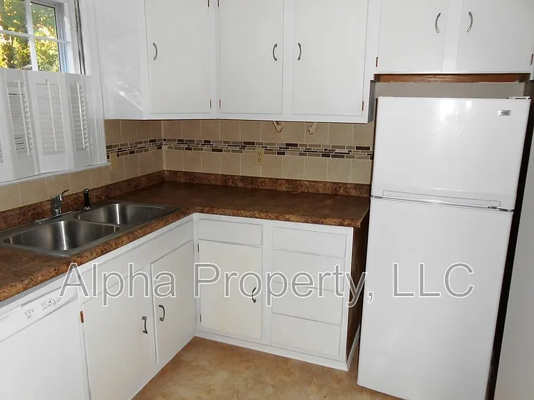 815 Edwards Rd #87 — Photo 6