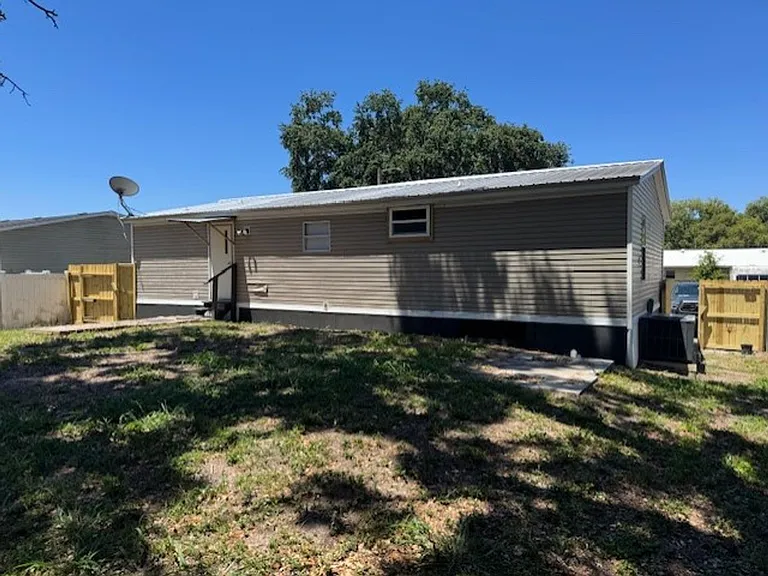 9663 Cypress Park Dr — Photo 3