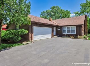2209 Lydia Ave, Zion, IL 60099