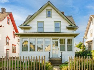 950 Aurora Ave, Saint Paul, MN 55104