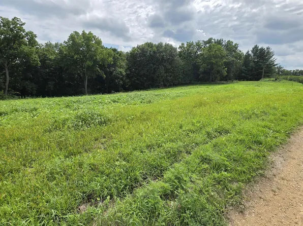 4795 Steiger Ln, Potosi, WI 53820