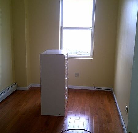 Brooklyn-20111010-00586