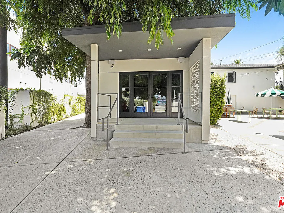 2614 Alsace Ave