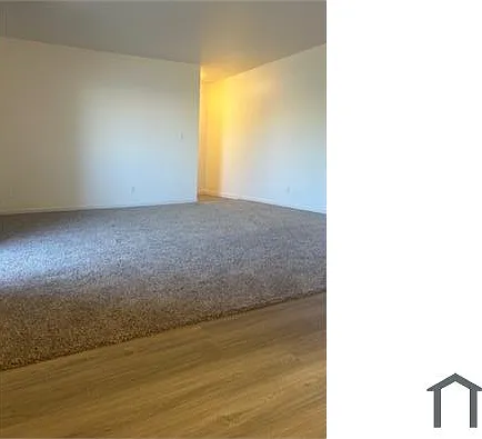 2902 E Fillmore St — Photo 8