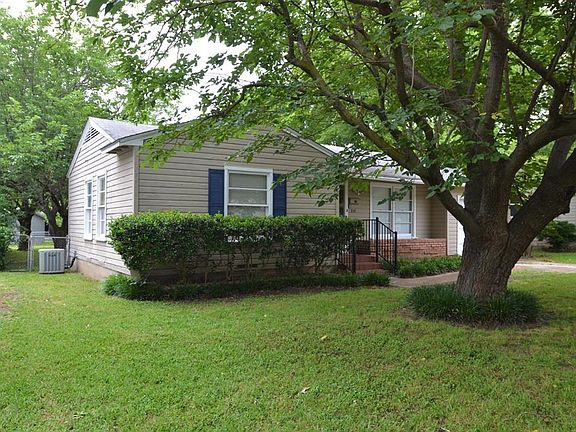 3rd image of 848 Bowie St