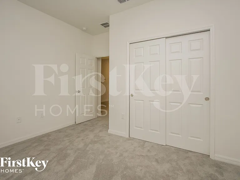 328 Corbel Ln — Photo 12