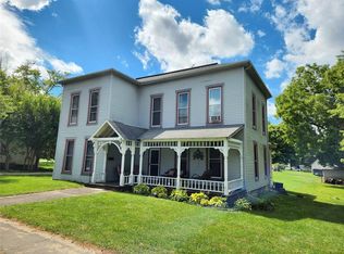 318 Main St, Hope, IN 47246