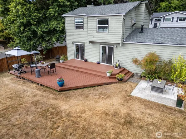 9834 NE 140th Place, Kirkland, WA 98034
