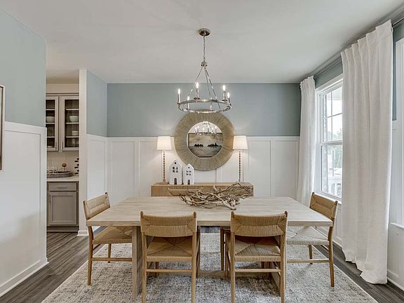 Avignon - Savoy Interior Image 2