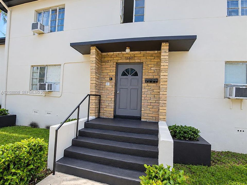 1st image of 8300 Crespi Blvd APT 3