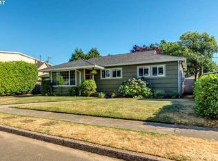 10910 NE Eugene St, Portland, OR 97220