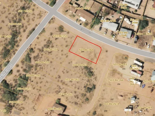 450 Geliebter Drive #254, Morristown, AZ 85342