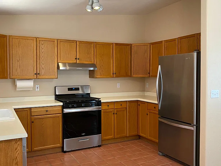 3041 E Loretta Dr — Photo 37