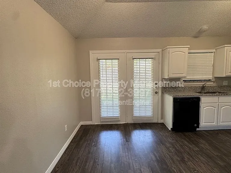453 Little Valley Ct — Photo 6