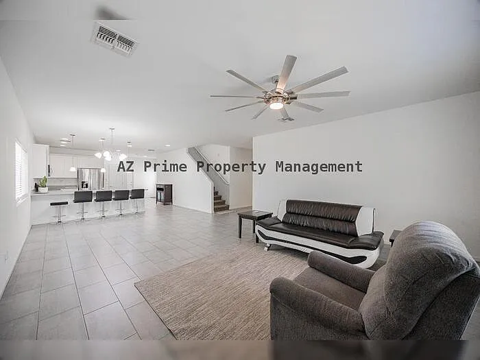 1711 W Pollack St — Photo 6