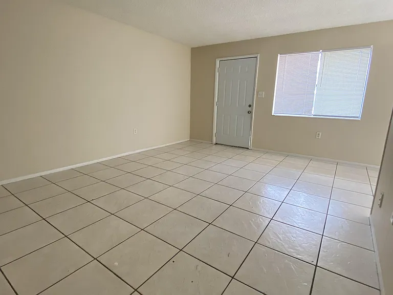 2767 Jackson St — Photo 1