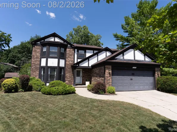 649 Bedford Dr, Westland, MI 48185