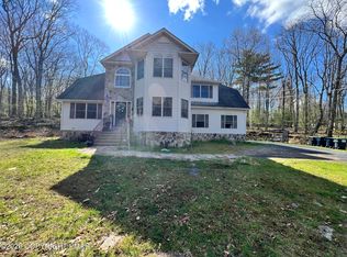 304 Whipporwill Ln, East Stroudsburg, PA 18302