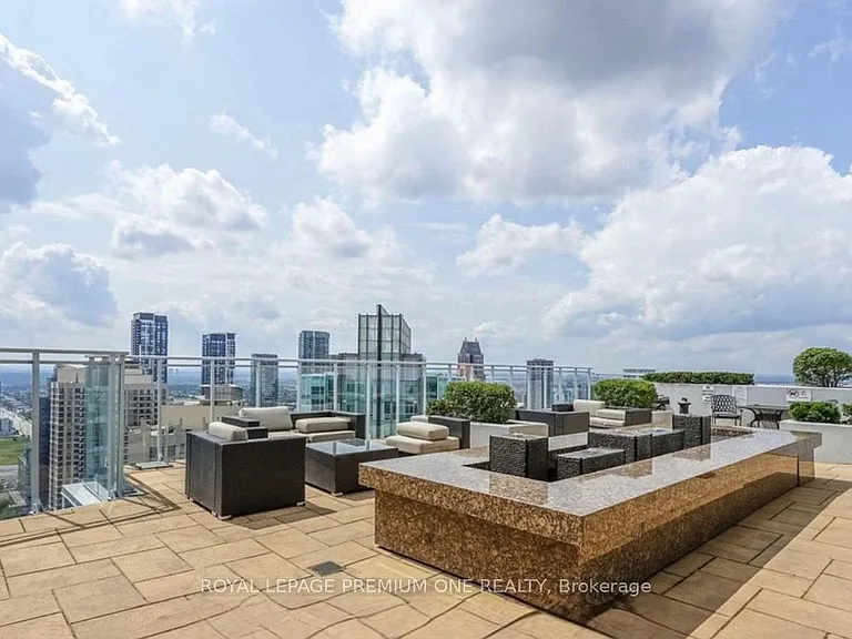 223 Webb Dr #2403 — Photo 14