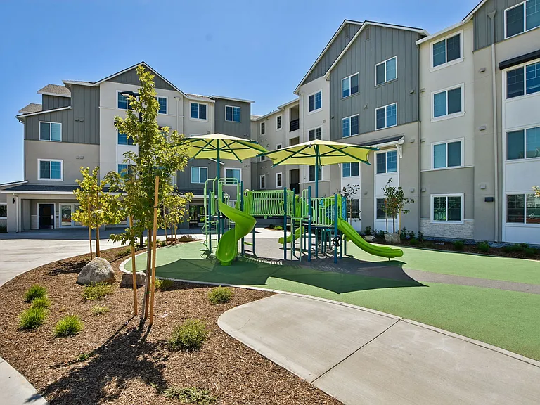 Terracina at Winding Creek — Photo 14