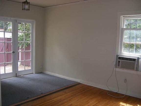 Bedroom/French Doors