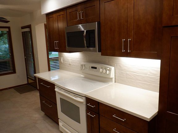 4th image of 11624 100th Ave NE #C115