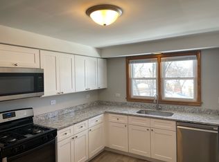 2830 S Harlem Ave #3C, Riverside, IL 60546