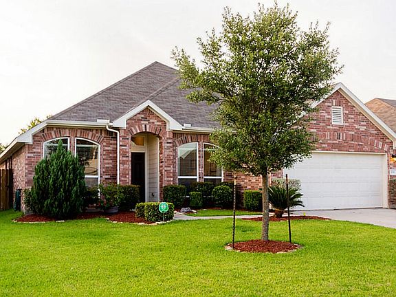 2nd image of 930 Hannah Falls Ln