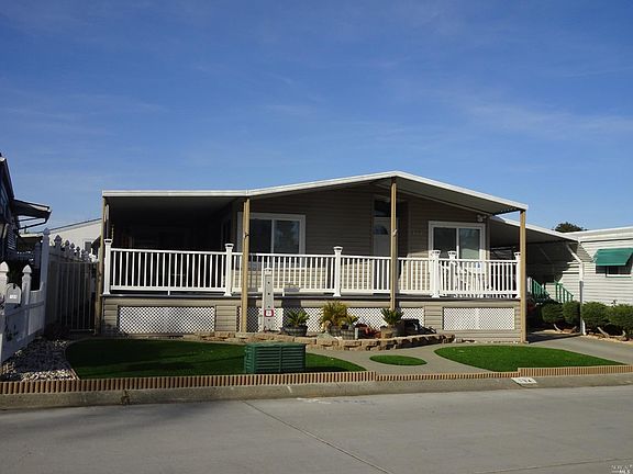 3rd image of 184 Bel Air Cir #184