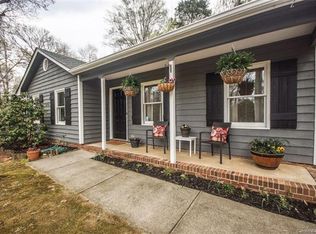 1114 Winterwind Ct, Charlotte, NC 28213